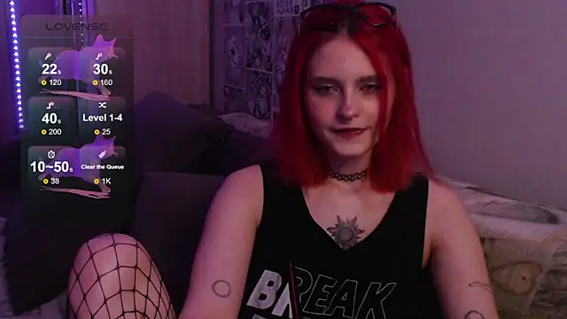 Snapshot of ScarlettAw chatting on 06-17-26, 07:37 ScarlettAw online show from 06-17-26, 07:37