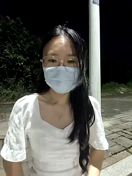 Snapshot of xiaomin666 chatting on 07-09-26, 12:53 xiaomin666 online show from 07-09-26, 12:53