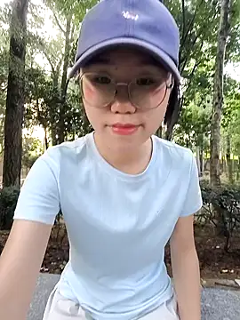 Snapshot of xiaomin666 chatting on 07-28-26, 11:04 xiaomin666 online show from 07-28-26, 11:04
