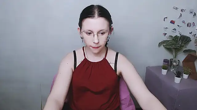 Snapshot of AniMay77 chatting on 06-12-26, 03:00 AniMay77 online show from 06-12-26, 03:00