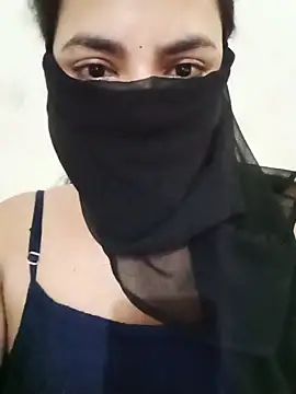 Snapshot of cute-Avni-20 chatting on 06-12-26, 08:24 cute-Avni-20 online show from 06-12-26, 08:24