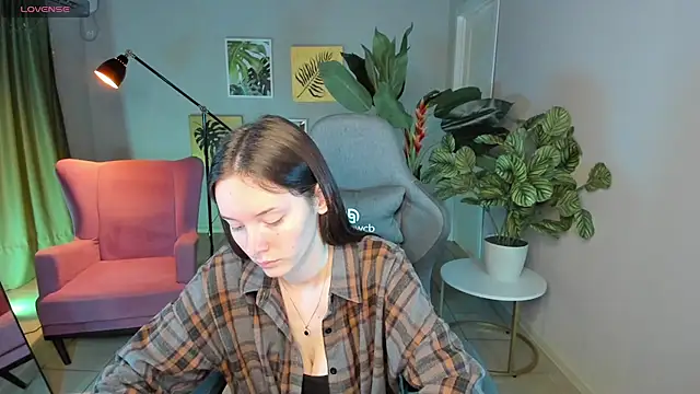 Snapshot of Eva_Leeee chatting on 06-29-26, 05:03 Eva Leeee online show from 06-29-26, 05:03