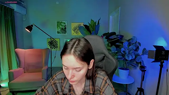 Snapshot of Eva_Leeee chatting on 07-01-26, 05:09 Eva Leeee online show from 07-01-26, 05:09