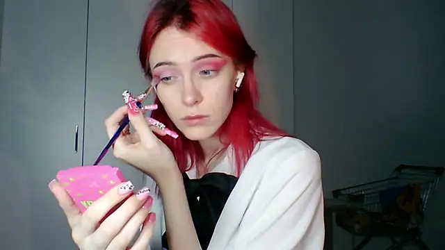 KayleneWesterberg online show from 06-12-26, 03:11