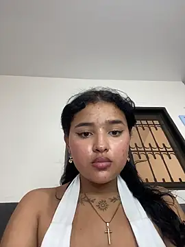Snapshot of maryale01 chatting on 06-20-26, 07:49 maryale01 online show from 06-20-26, 07:49