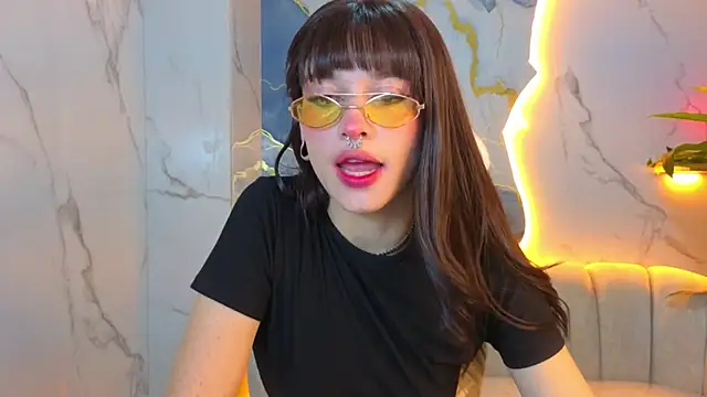 Lily Tx online show from 07-16-26, 01:39