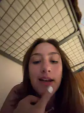 Snapshot of Violet_Velvet chatting on 06-25-26, 05:06 Violet Velvet online show from 06-25-26, 05:06