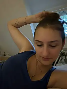 Snapshot of Violet_Velvet chatting on 07-13-26, 07:38 Violet Velvet online show from 07-13-26, 07:38