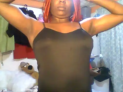 Snapshot of Ladysweetness23 chatting on 06-18-26, 12:11 Ladysweetness23 online show from 06-18-26, 12:11