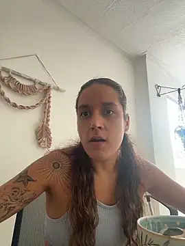 Snapshot of SOPHIA_VELMONT chatting on 06-17-26, 04:08 SOPHIA VELMONT online show from 06-17-26, 04:08