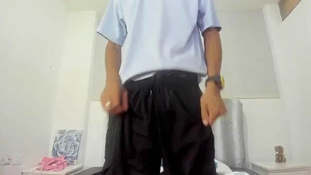 Snapshot of Jack_Blacck chatting on 06-19-26, 01:48 Jack Blacck online show from 06-19-26, 01:48