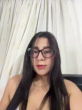 Snapshot of Lunna_Elisa chatting on 08-08-26, 03:08 Lunna Elisa online show from 08-08-26, 03:08