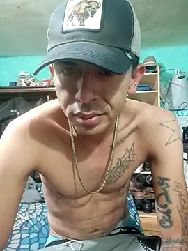 Snapshot of blueizam chatting on 06-12-26, 11:57 blueizam online show from 06-12-26, 11:57