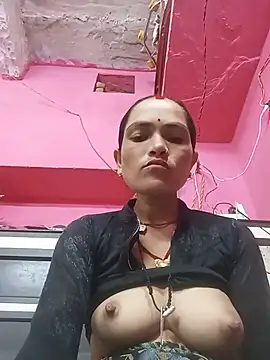 Snapshot of HOkajal78 chatting on 06-30-26, 01:50 HOkajal78 online show from 06-30-26, 01:50