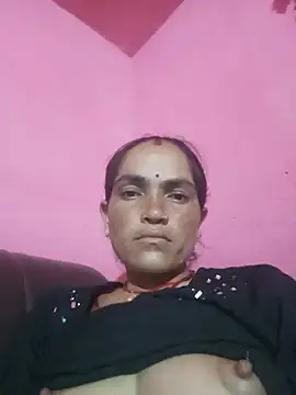 Snapshot of HOkajal78 chatting on 07-06-26, 03:03 HOkajal78 online show from 07-06-26, 03:03