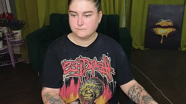 Snapshot of CessieBler chatting on 06-30-26, 05:36 CessieBler online show from 06-30-26, 05:36