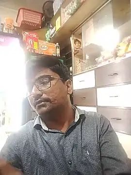 Snapshot of dhirusury050625 chatting on 06-18-26, 03:05 dhirusury050625 online show from 06-18-26, 03:05