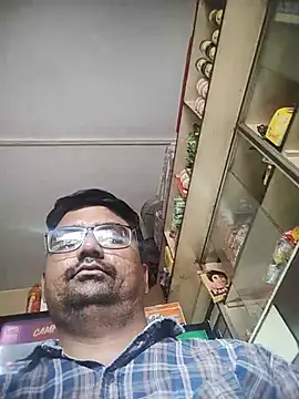 Snapshot of dhirusury050625 chatting on 06-22-26, 03:47 dhirusury050625 online show from 06-22-26, 03:47