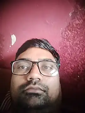 Snapshot of dhirusury050625 chatting on 07-29-26, 05:27 dhirusury050625 online show from 07-29-26, 05:27