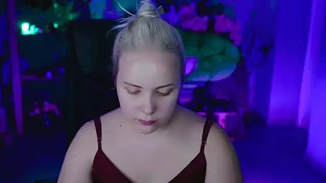 Snapshot of stellawatts chatting on 07-20-26, 12:07 stellawatts online show from 07-20-26, 12:07