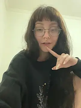 Snapshot of jinixxxs chatting on 06-18-26, 03:18 jinixxxs online show from 06-18-26, 03:18