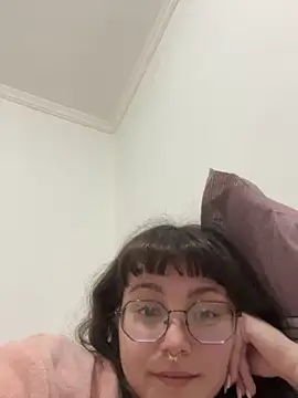Snapshot of jinixxxs chatting on 06-19-26, 08:23 jinixxxs online show from 06-19-26, 08:23