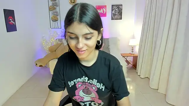 Susy Doll1 online show from 06-23-26, 02:15