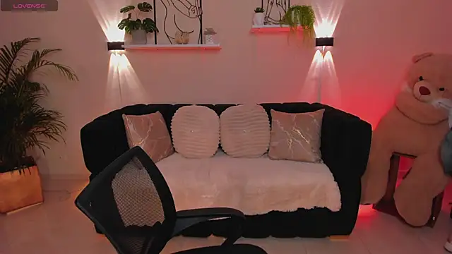 Susy Doll1 online show from 07-02-26, 02:23