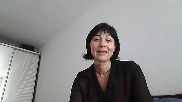 Snapshot of Lakomka499 chatting on 08-03-26, 08:24 Lakomka499 online show from 08-03-26, 08:24