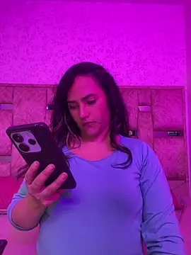 Snapshot of sophia_pink17 chatting on 07-14-26, 12:44 sophia pink17 online show from 07-14-26, 12:44