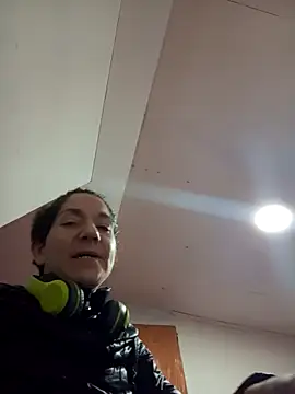 Snapshot of Nuevaordenjoana chatting on 06-28-26, 01:17 Nuevaordenjoana online show from 06-28-26, 01:17