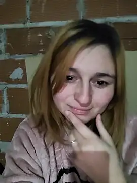 Snapshot of marulimary chatting on 07-14-26, 12:13 marulimary online show from 07-14-26, 12:13