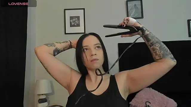 Sara B online show from 06-22-26, 05:54