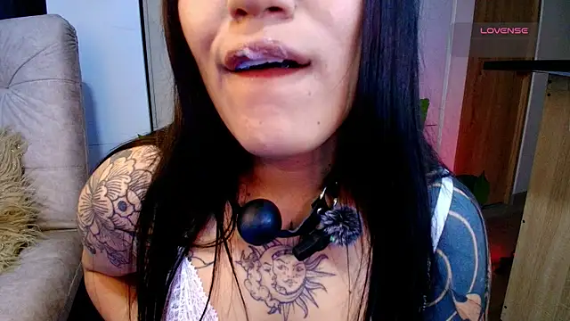Snapshot of Neytiri_Ss chatting on 07-04-26, 07:25 Neytiri Ss online show from 07-04-26, 07:25