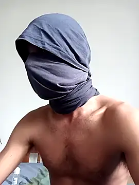 Snapshot of UR_skinny_boy chatting on 06-21-26, 07:55 UR skinny boy online show from 06-21-26, 07:55