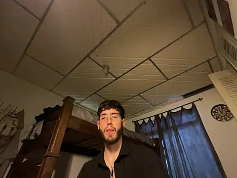 Snapshot of Leo_Saint_ chatting on 06-14-26, 07:16 Leo Saint online show from 06-14-26, 07:16