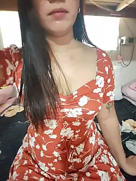Snapshot of Hazel_28 chatting on 06-17-26, 04:48 Hazel 28 online show from 06-17-26, 04:48