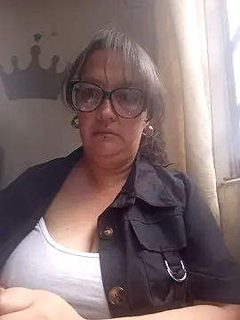 Snapshot of _Saraqueen-- chatting on 07-21-26, 08:55 Saraqueen-- online show from 07-21-26, 08:55