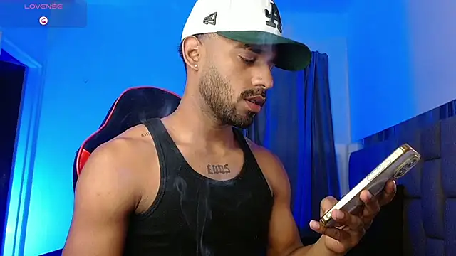Snapshot of Damiano_walker chatting on 07-17-26, 03:35 Damiano walker online show from 07-17-26, 03:35