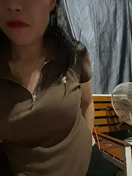 Snapshot of Sidy_02 chatting on 06-27-26, 05:07 Sidy 02 online show from 06-27-26, 05:07