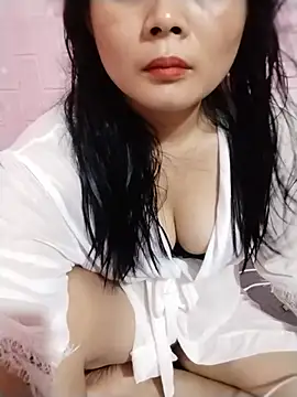 Snapshot of Lyh_sexy chatting on 07-21-26, 02:41 Lyh sexy online show from 07-21-26, 02:41