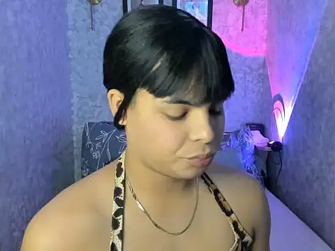 Snapshot of emily_rosue_ chatting on 07-23-26, 01:58 emily rosue online show from 07-23-26, 01:58
