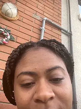 Snapshot of la_manzana chatting on 06-16-26, 09:12 la manzana online show from 06-16-26, 09:12