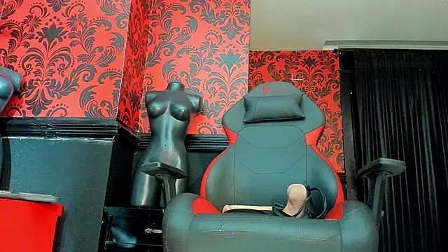 Snapshot of Miss_KathyFox chatting on 08-01-26, 01:32 Miss KathyFox online show from 08-01-26, 01:32