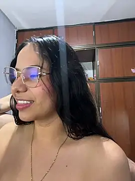 Snapshot of ColombianSexyCouple_ chatting on 07-07-26, 06:47 ColombianSexyCouple online show from 07-07-26, 06:47