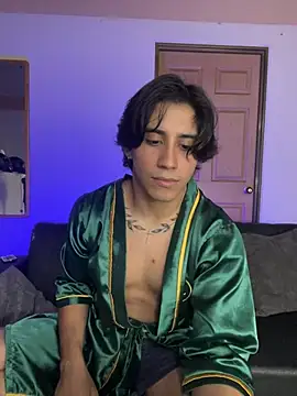 Snapshot of Alexx_Cano_ chatting on 07-10-26, 05:34 Alexx Cano online show from 07-10-26, 05:34