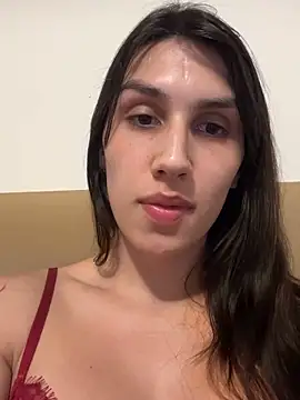 Snapshot of violetfss chatting on 06-16-26, 04:15 violetfss online show from 06-16-26, 04:15
