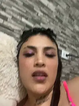 Snapshot of Salsa_Seductre chatting on 07-04-26, 02:51 Salsa Seductre online show from 07-04-26, 02:51