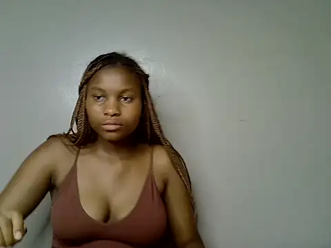 Snapshot of Swt_smiles chatting on 06-23-26, 05:05 Swt smiles online show from 06-23-26, 05:05
