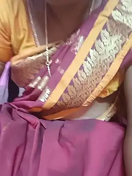 Snapshot of Tamilsexy35 chatting on 07-01-26, 05:12 Tamilsexy35 online show from 07-01-26, 05:12